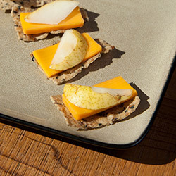 Sharp Cheddar & Pear Slices